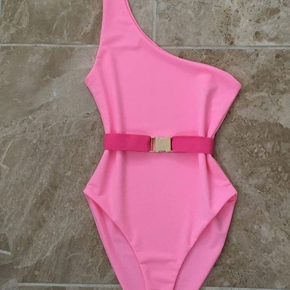 Square Neck One-piece Swimsuit Featuring Belt