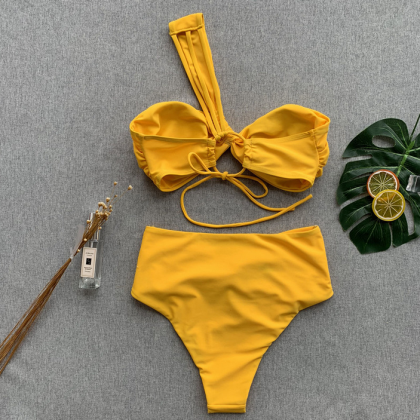 Single-color Bikini High-waisted Swimsuit..