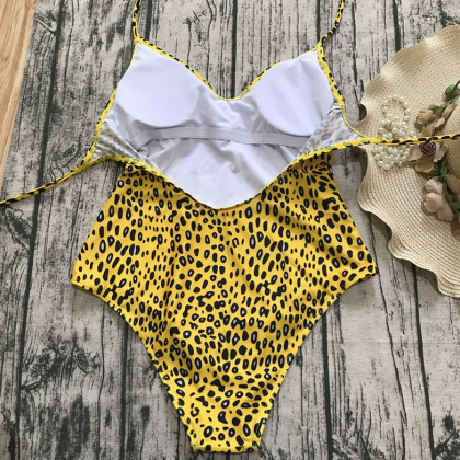 One-piece Bikini Leopard Print Swimsuit One-piece..