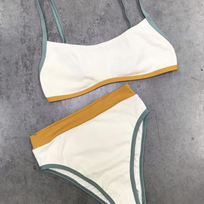 Sexy Open Back Strap Color Matching Split Swimsuit..
