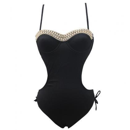 Fashionable And Sexy One Piece Triangle Swimsuit