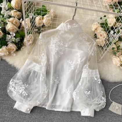 Style Three-dimensional Embroidered Puff Sleeve..