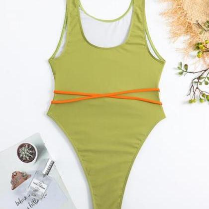 Sexy V-neck Covered Belly Swimsuit Vacation..