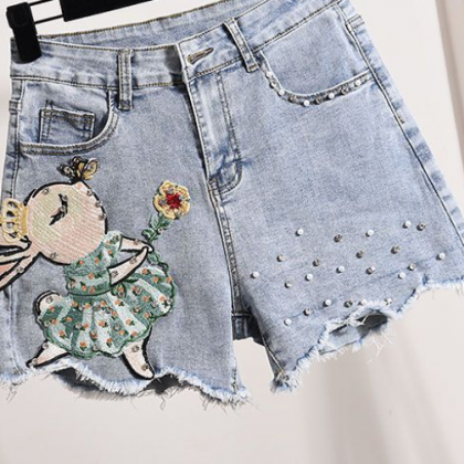 Embroidered Style Denim Shorts..