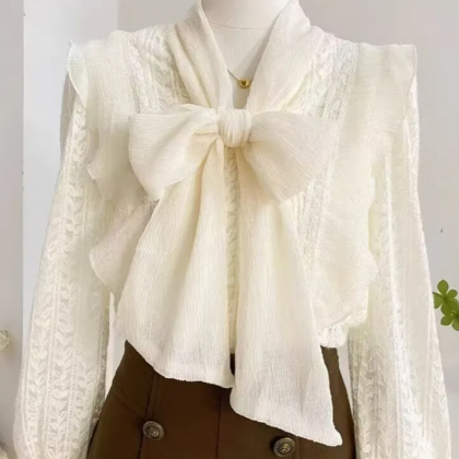 Bow Ruffled Lace Shirt And Fleece Thick Long..