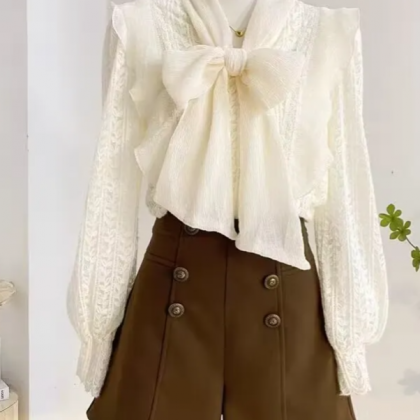 Bow Ruffled Lace Shirt And Fleece Thick Long..