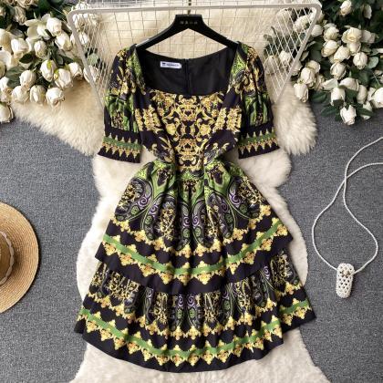 Printed Square Collar Short-sleeved Dress..