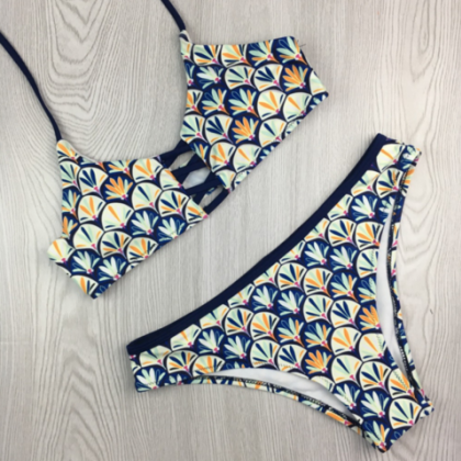 Floral Stitching Bikini Swimsuit Fission Restoring..