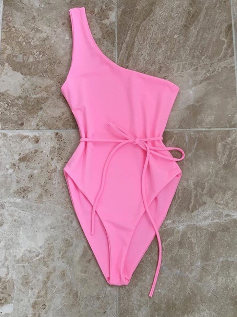 Pink One-shoulder One-piece Swimsuit Featuring Tie Accent Belt