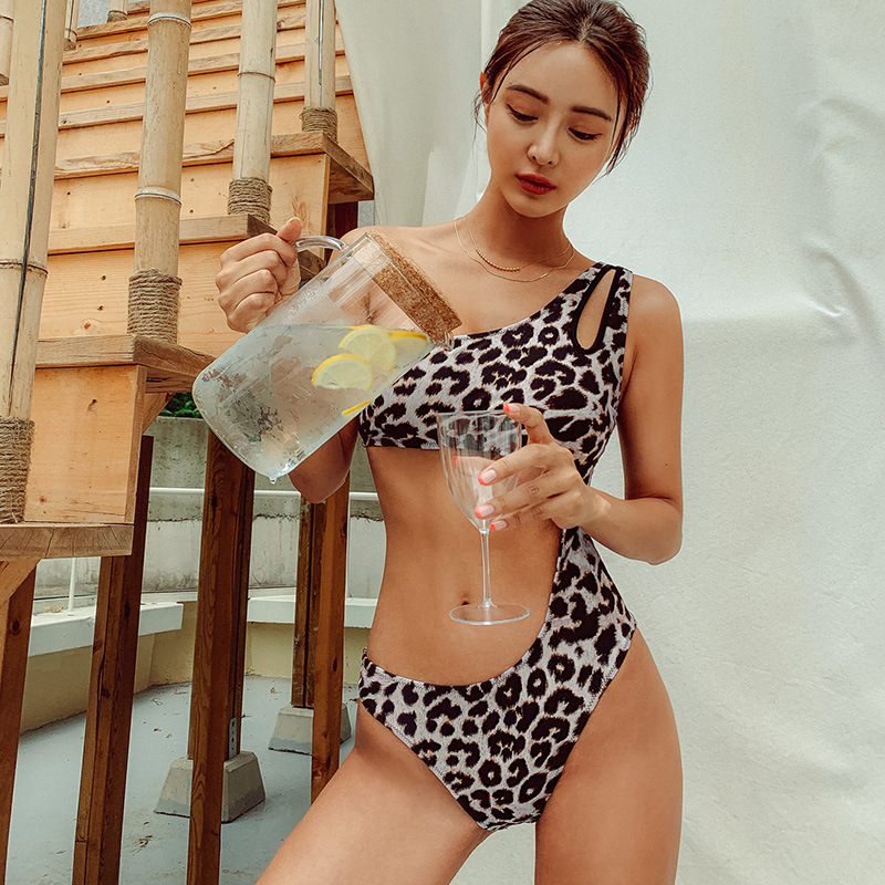 Sexy One Piece Swimsuit Female Leopard One Piece Bikini Backless