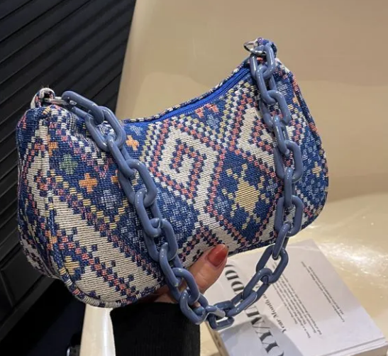 Brand new European and American women's high-end printed chain underarm  bag
