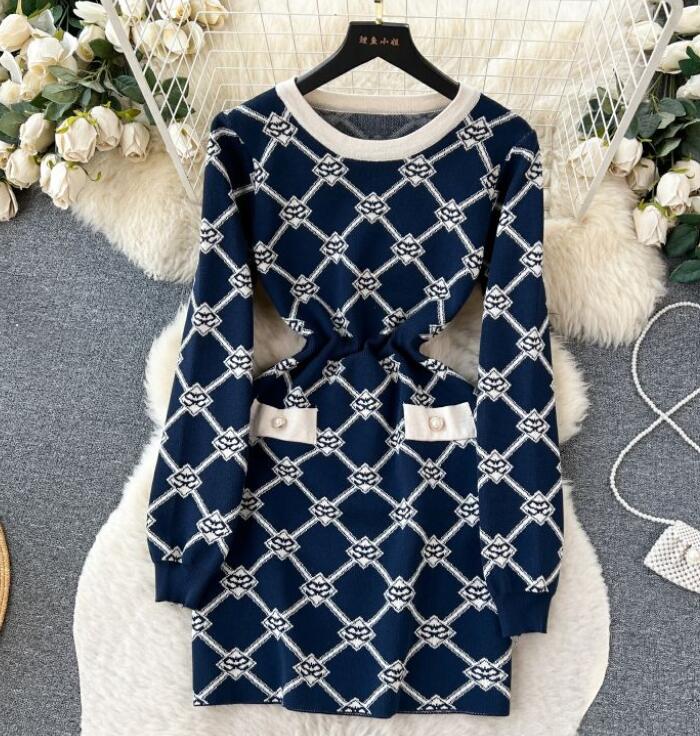 Knitted Dress For Women In Autumn And Winter, With A Small Fragrant Round Neck That Wraps Around The Waist For A Slimming Look And A Woolen Dress