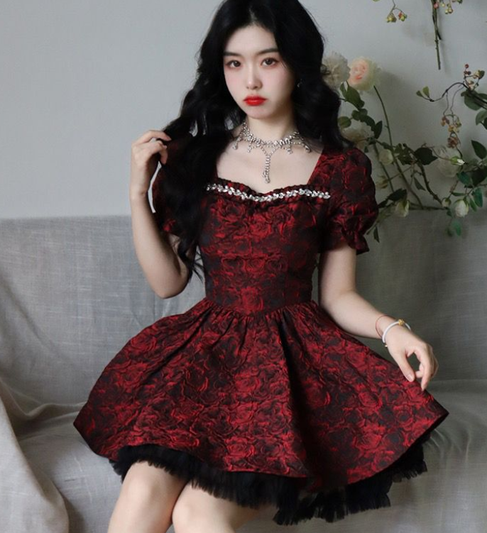 Palace Style French Niche Retro Heavy Rose Skirt Square Collar Lace Dress Female 2023 Red Dress