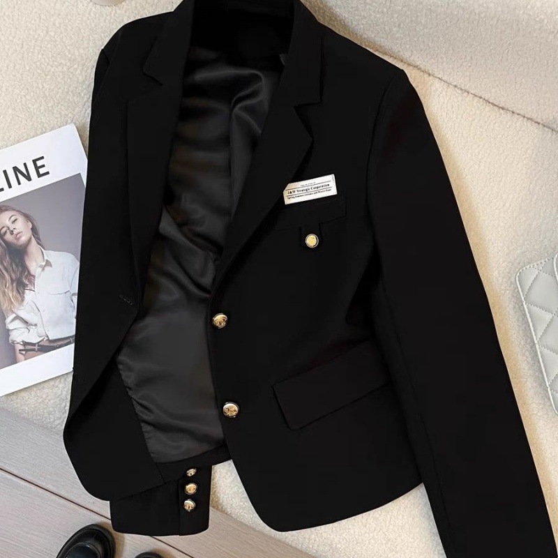 Short Black Suit Jacket Female Small Man 2023 Autumn Design Sense Of School Style Casual Fried Street Suit