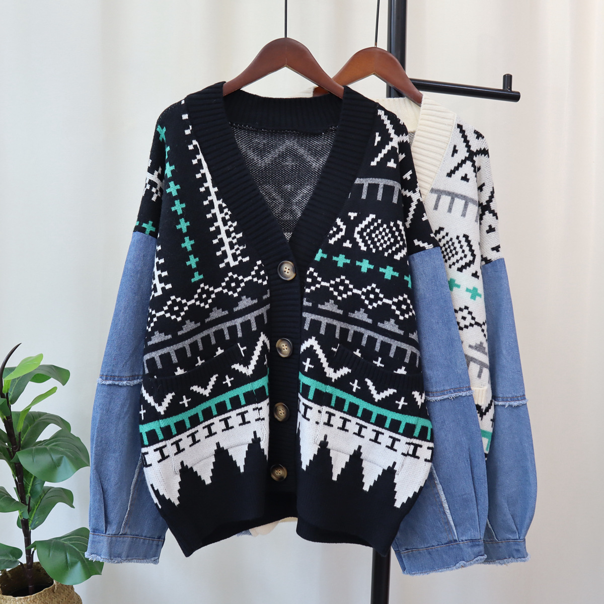 Autumn And Winter 2023 Patchwork Denim Sleeve Knitted Cardigan Women's Retro Design Feeling Loose And Lazy Sweater Coat