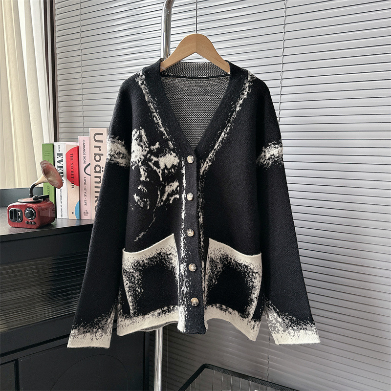 Black And White Rose Knit Cardigan Women Autumn And Winter Thick Lazy Sweater Coat