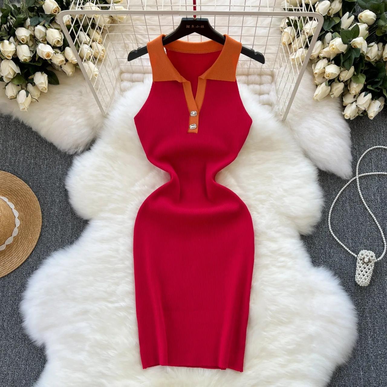 Sleeveless Fitted Red Dress With Contrast Collar