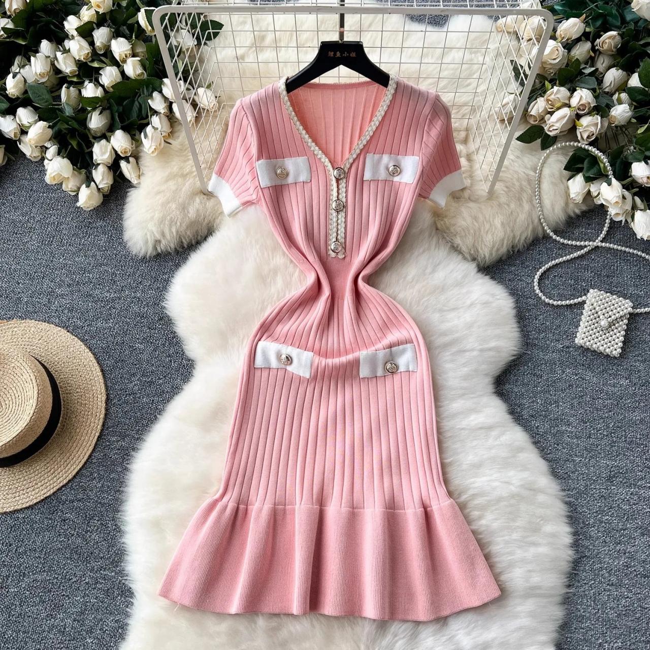 Elegant Pink Knitted Midi Dress With Buttons
