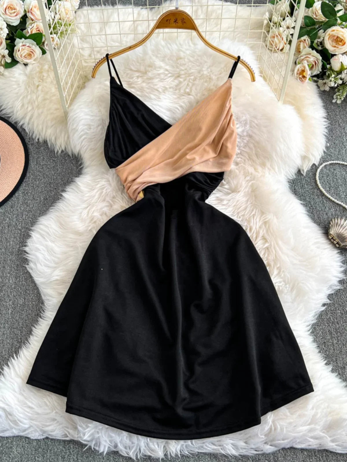 Stylish Two-tone Sleeveless Knit Midi Dress