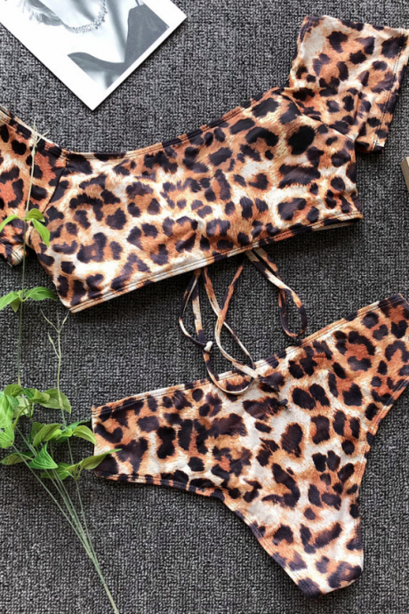 Pop lady leopard print bikini