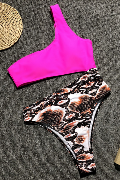 The Lady's Snake-patterned One-shoulder Hollow Sexy Conjoined Bikini
