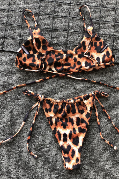 Burned Ladies 'seperate Swimsuit