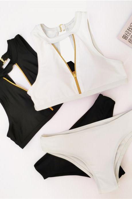 Black And White Metal Lock Bikini Fashion Swimsuit