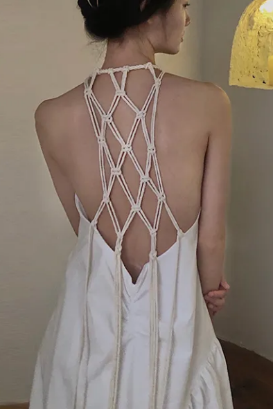 Knitted Open Back White Dress Design Feels Slim And Sexy For The Small Group