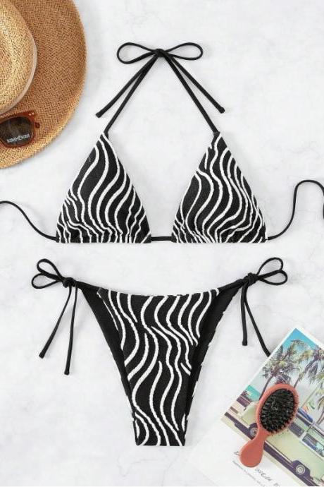 Bikini Triangle Package Stereoscopic Striped Two-piece Swimsuit Woman