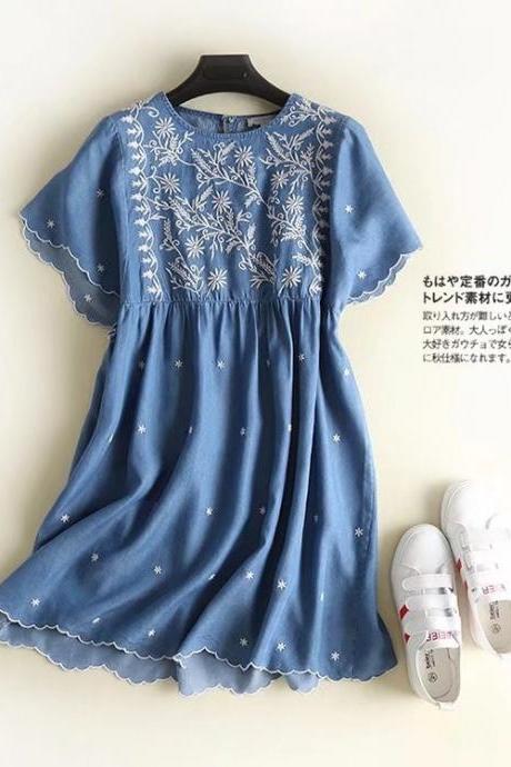 Summer Crew-neck Embroidered Denim Dress On The Front