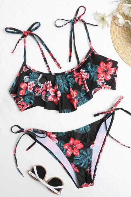 Cute Black Floral Two Pieces Bikinis Swimwear Bathsuit