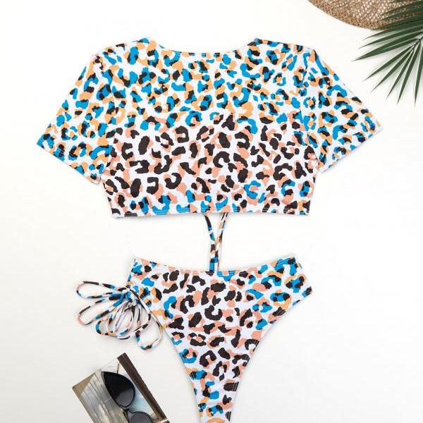 Cute two pieces leopard bikinis